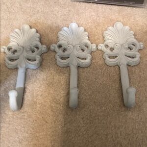 ⚡Wall Decor Hooks -metal painted white (three matching hooks)